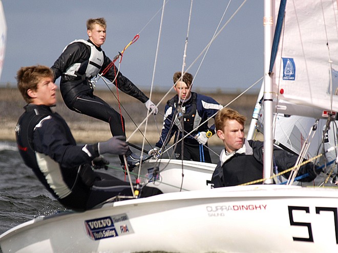 UK 420 Inland Championships – Ben Hazeldine & Rhos Hawes and Tony Morsley & James Dodd © Philip Alton